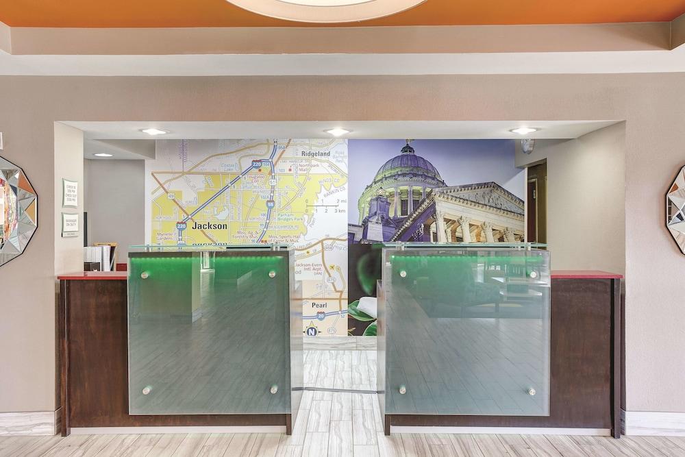 Oyo Townhouse Jackson - Ridgeland Hotell Exteriör bild