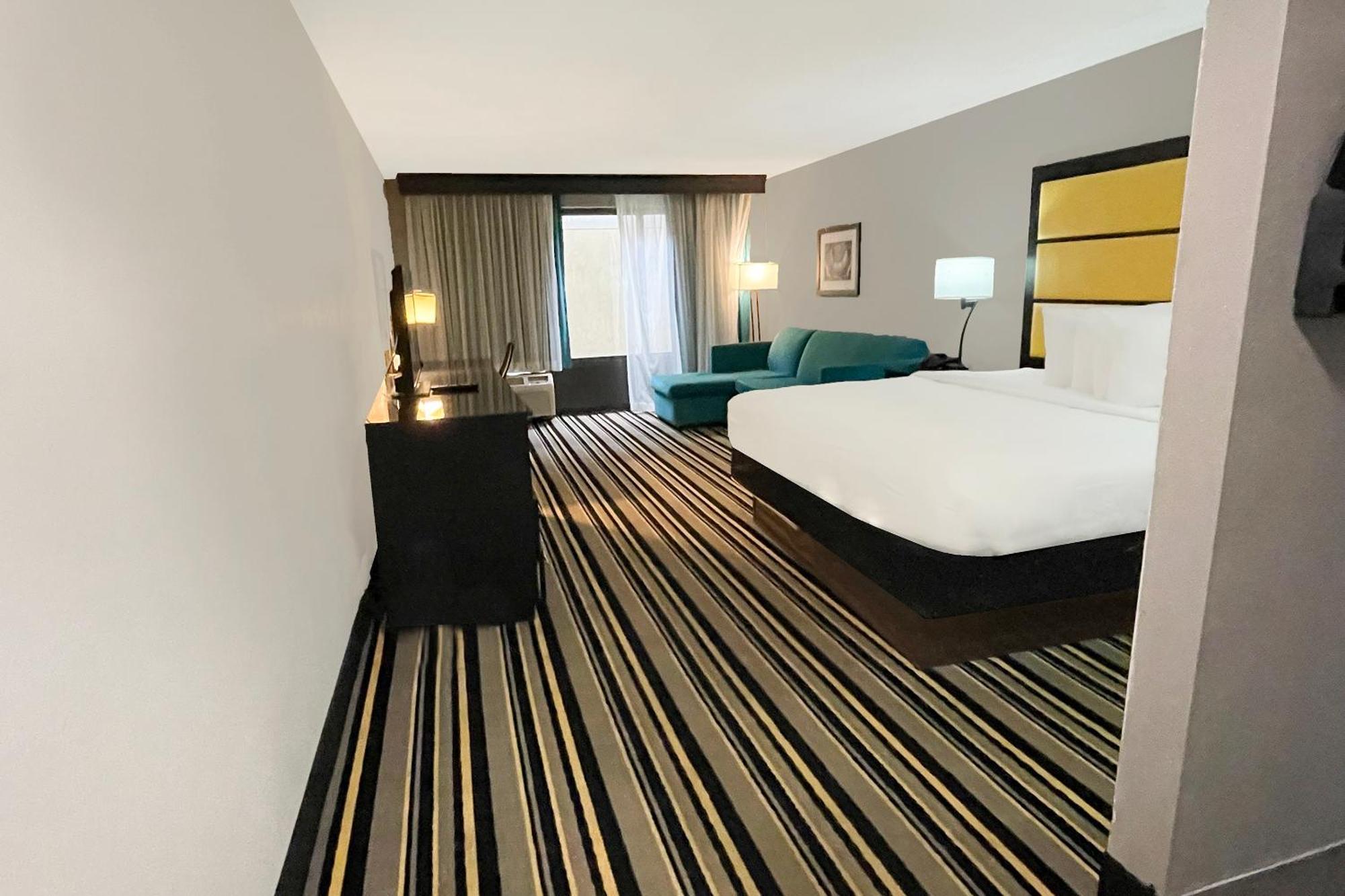 Oyo Townhouse Jackson - Ridgeland Hotell Exteriör bild