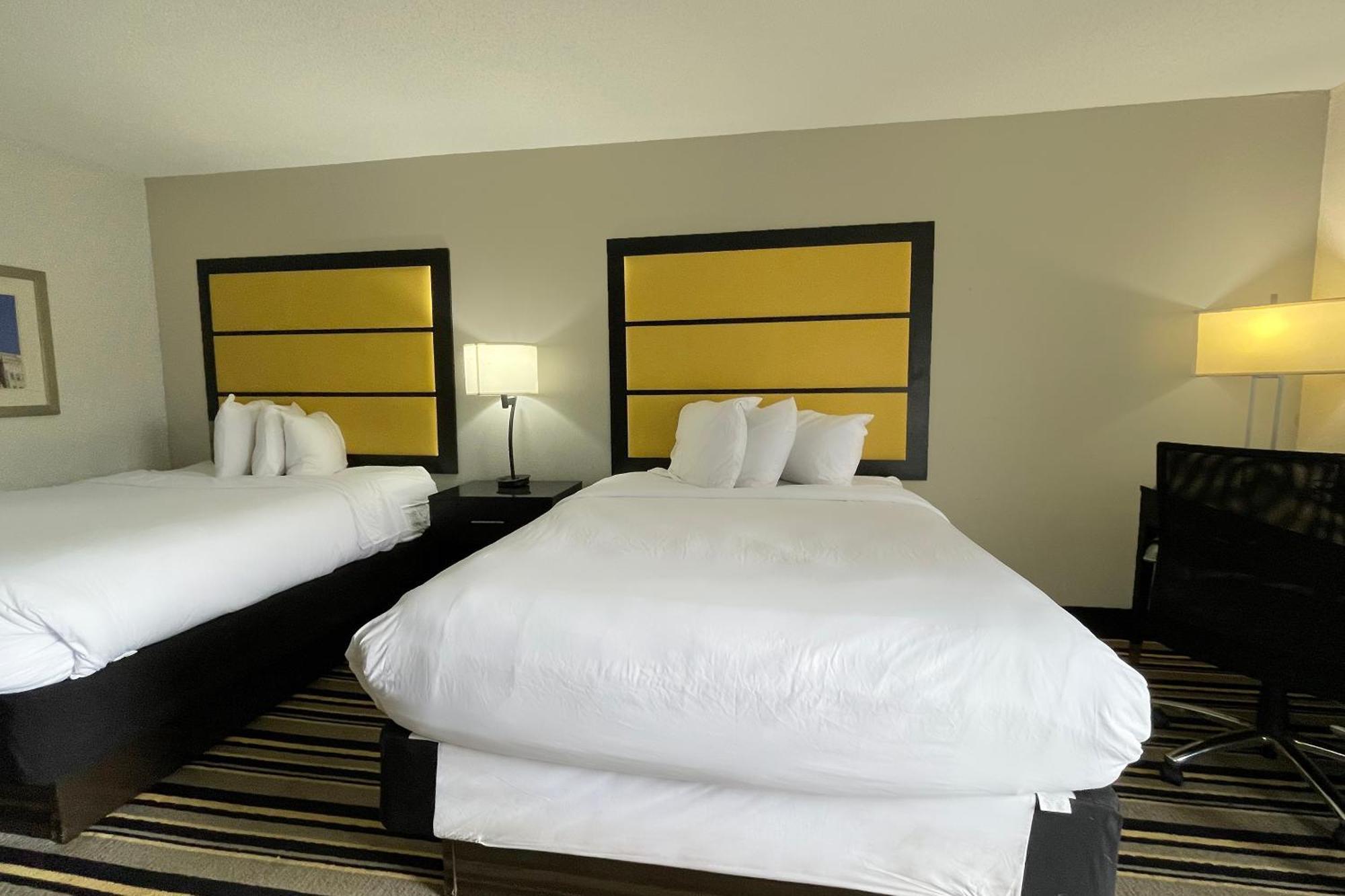 Oyo Townhouse Jackson - Ridgeland Hotell Exteriör bild