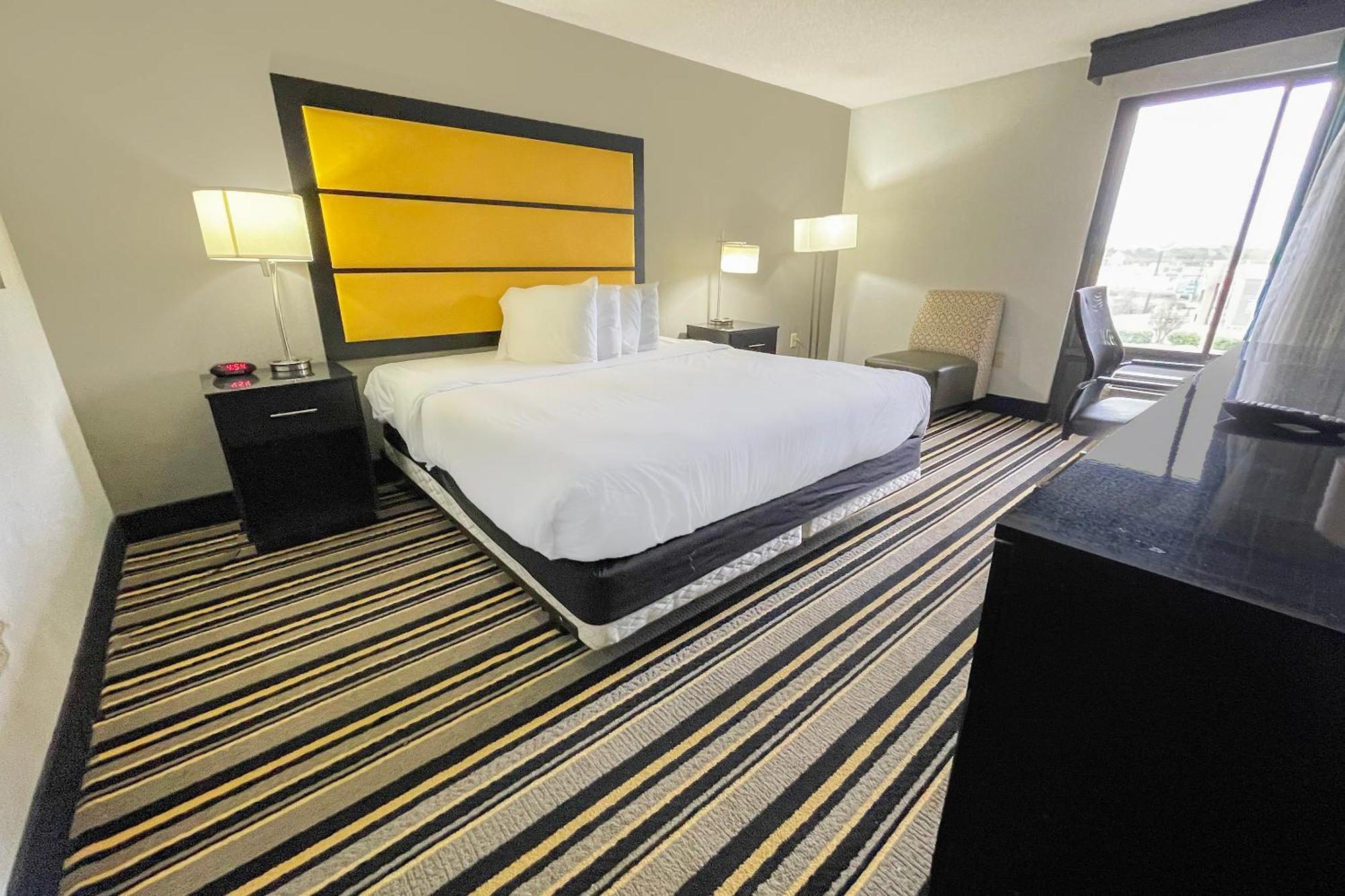 Oyo Townhouse Jackson - Ridgeland Hotell Exteriör bild