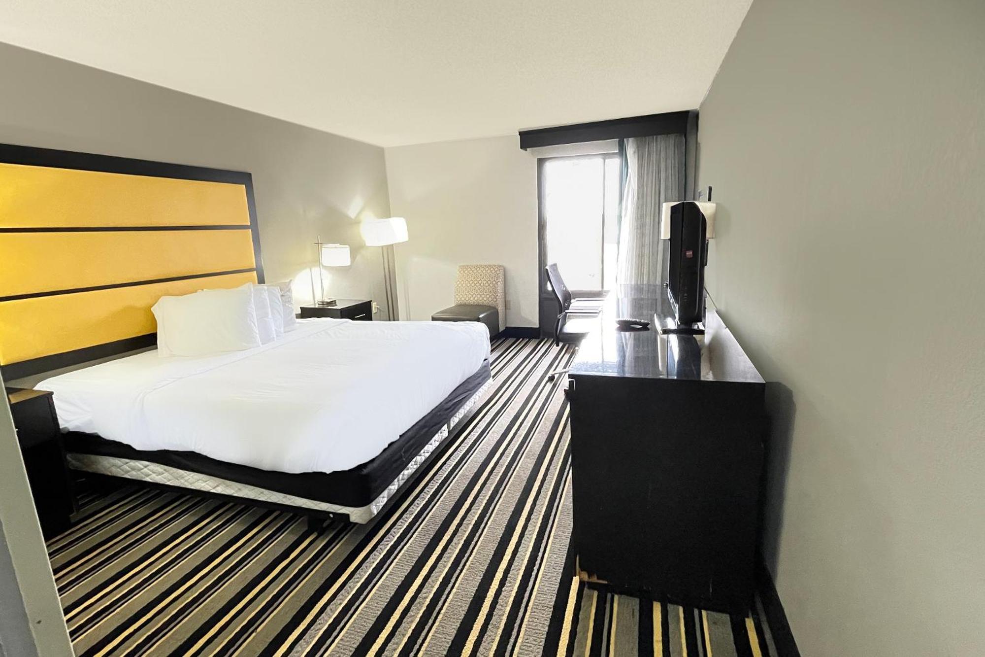 Oyo Townhouse Jackson - Ridgeland Hotell Exteriör bild