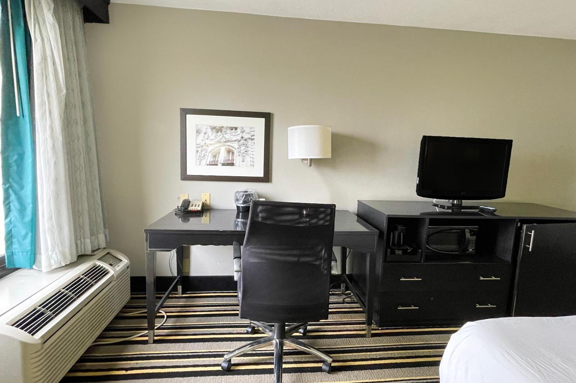 Oyo Townhouse Jackson - Ridgeland Hotell Exteriör bild