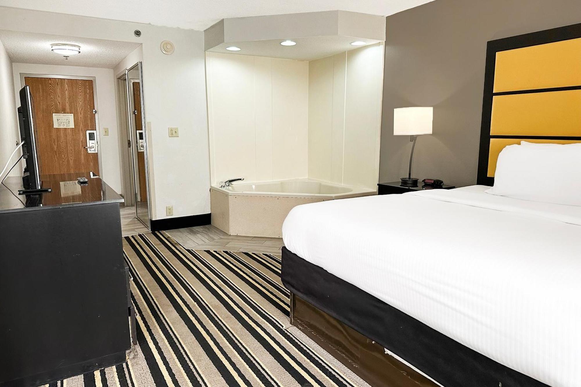 Oyo Townhouse Jackson - Ridgeland Hotell Exteriör bild