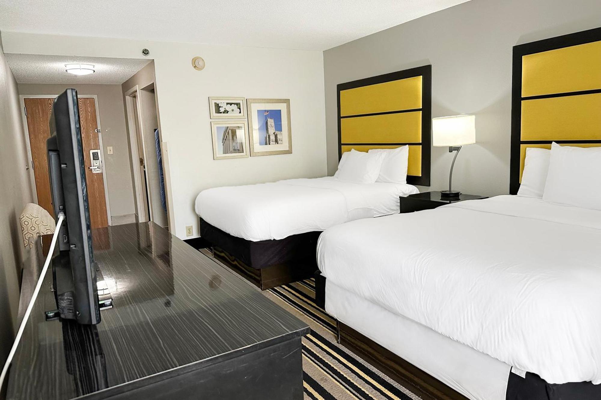 Oyo Townhouse Jackson - Ridgeland Hotell Exteriör bild